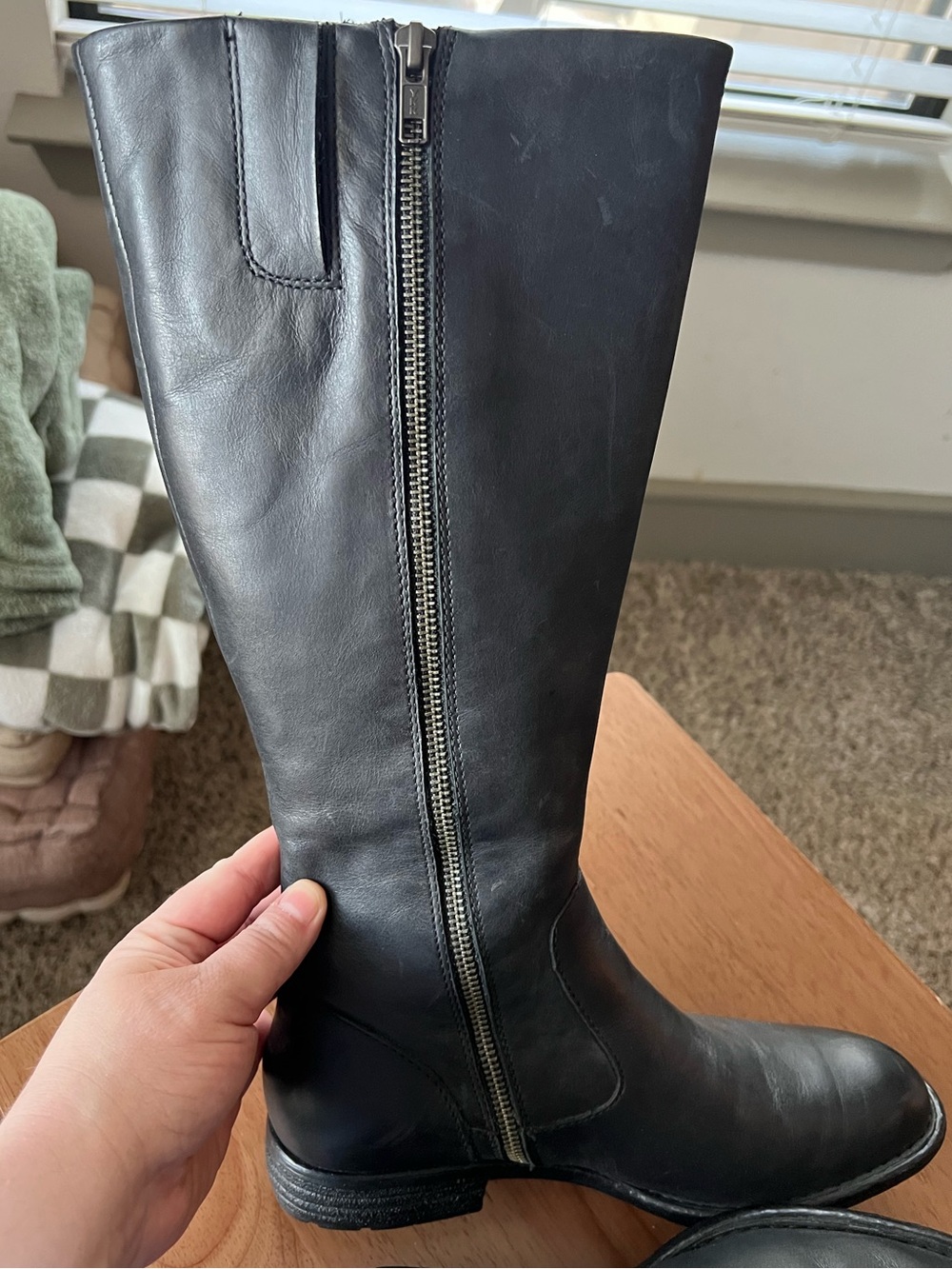 Born ‘North’ Black Leather Knee-High Riding Boots - Picture 6 of 10